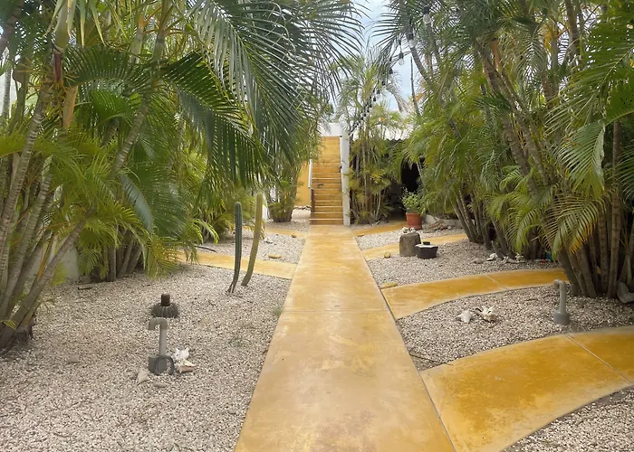 The Dive Hut - Boutique Apartments