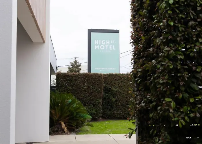 High Street Motel