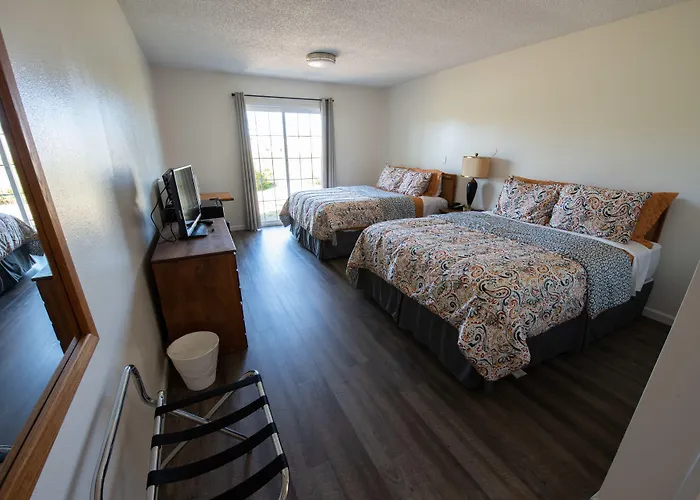 Pacific City Inn