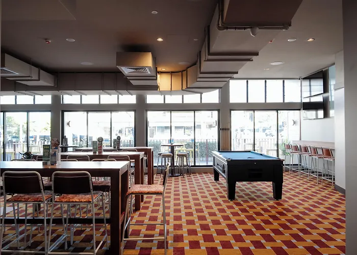 Hotel Allen