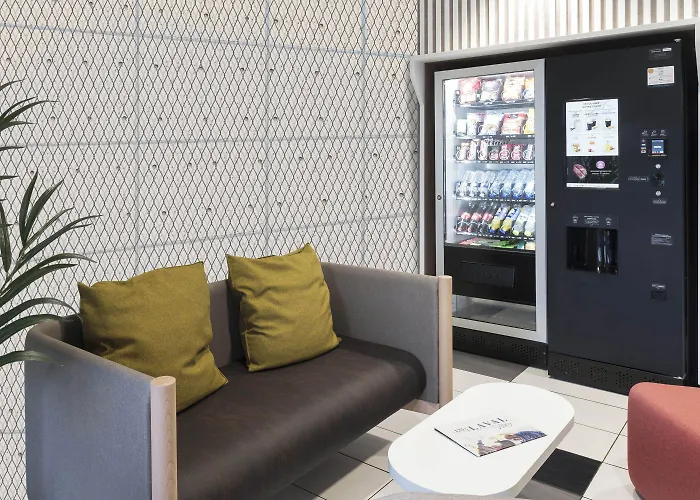 B&B Hotel Laval Ouest