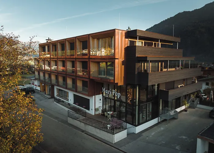 Mari Pop Hotel