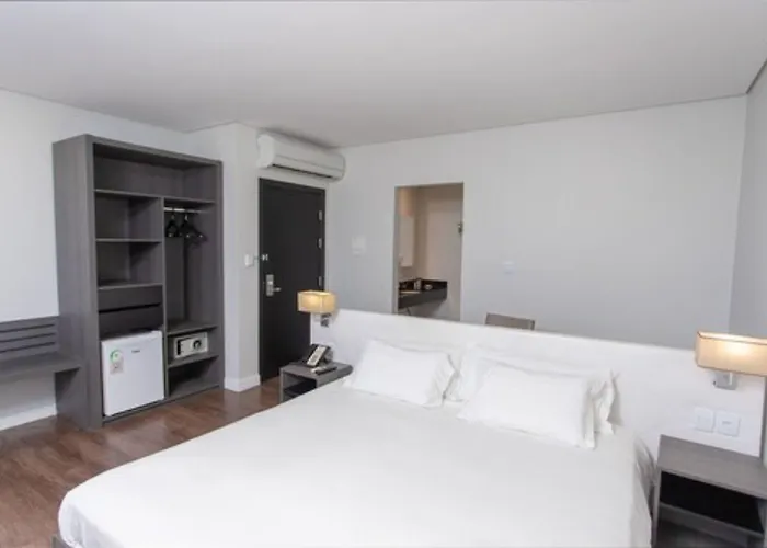 Fratele Business Hotel