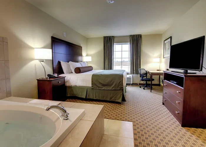 Cobblestone Inn & Suites - Corry