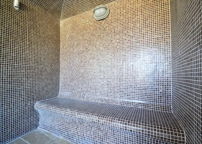 Bennoc Petit Hotel (Adults Only)