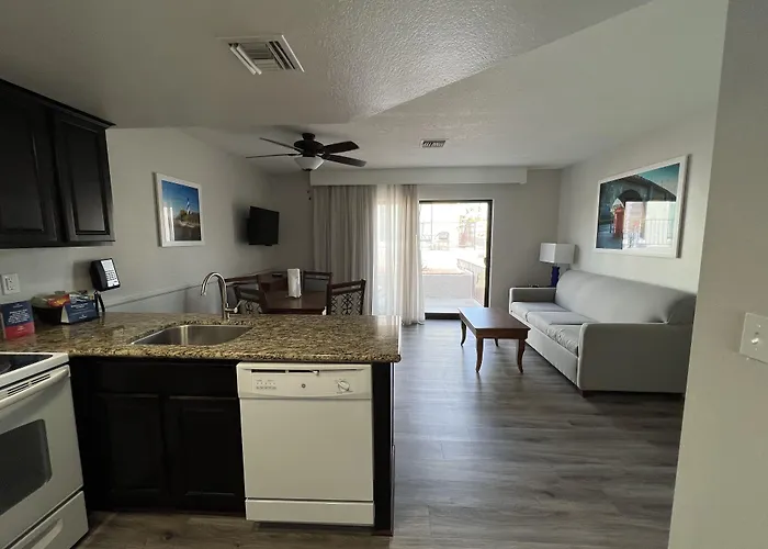 Getaways At Havasu Dunes Resort