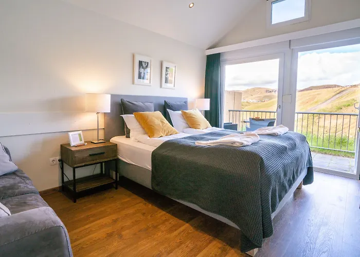 Frost And Fire Hotel