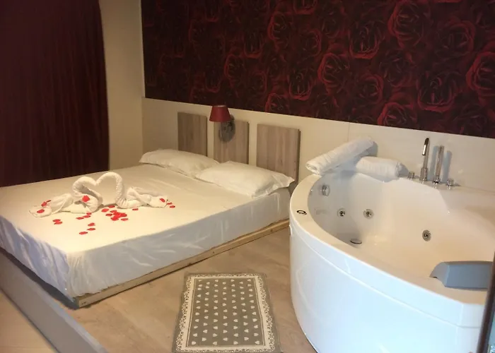 Hotel Cliché