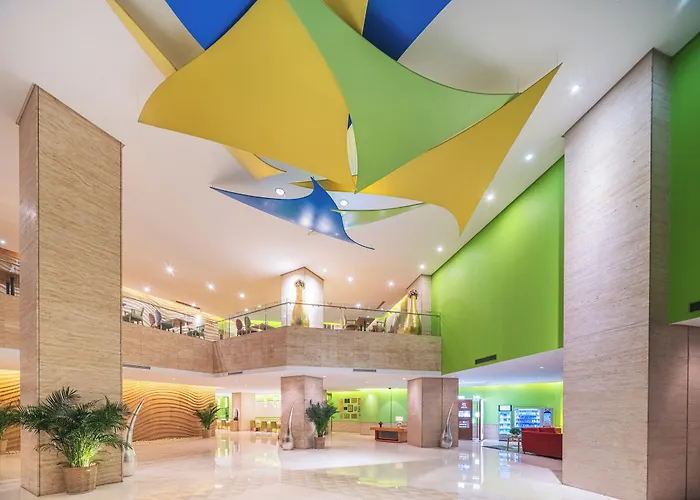 Weihai Haiyue Jianguo Hotel