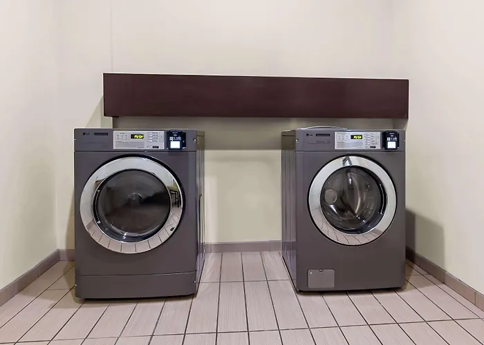 Best Western St. Louis Airport North Hotel & Suites