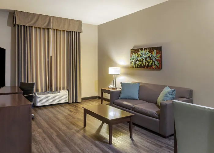 Holiday Inn Express & Suites Indio - Coachella Valley By Ihg