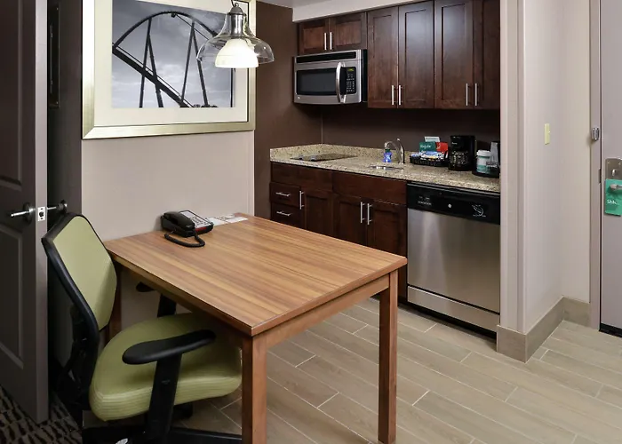 Homewood Suites By Hilton Cincinnati/Mason