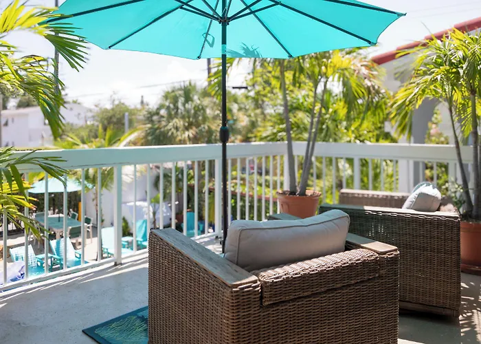 Palm Breeze Hotel