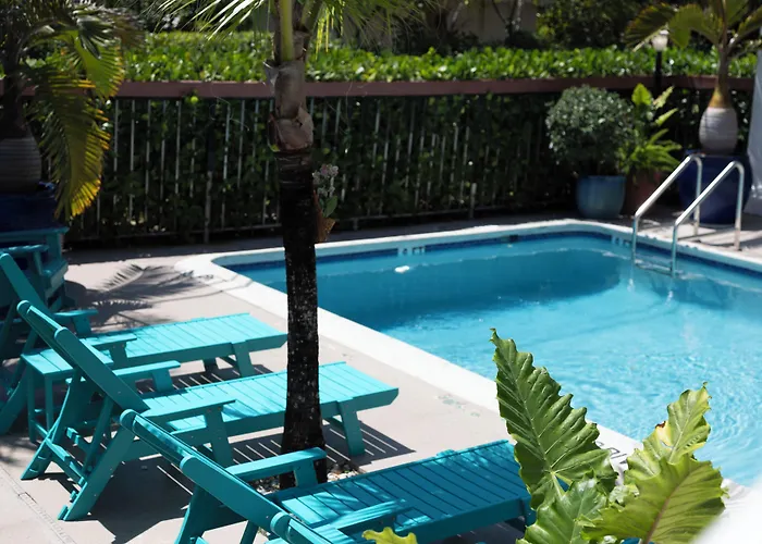 Palm Breeze Hotel