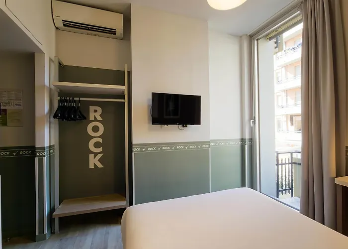 Sure Hotel By Best Western Nologo