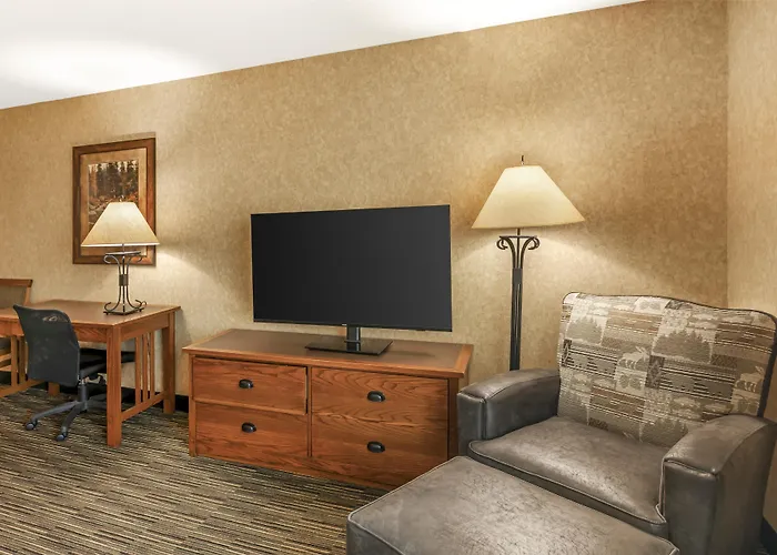 Best Western Plus Kelly Inn And Suites