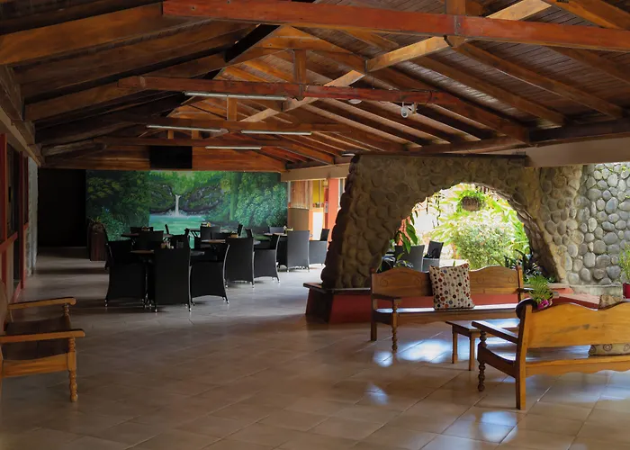 Hotel Las Espuelas, Bar & Restaurant