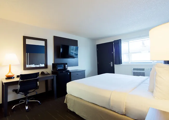 Silverstone Inn North Spokane