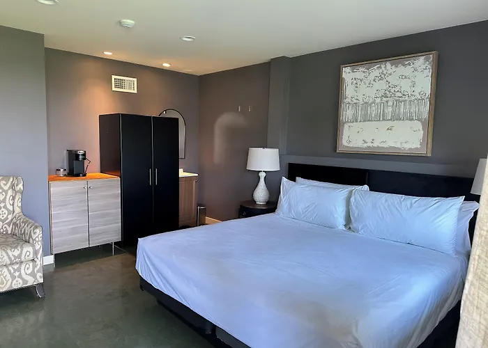 Seaglass Inn Provincetown