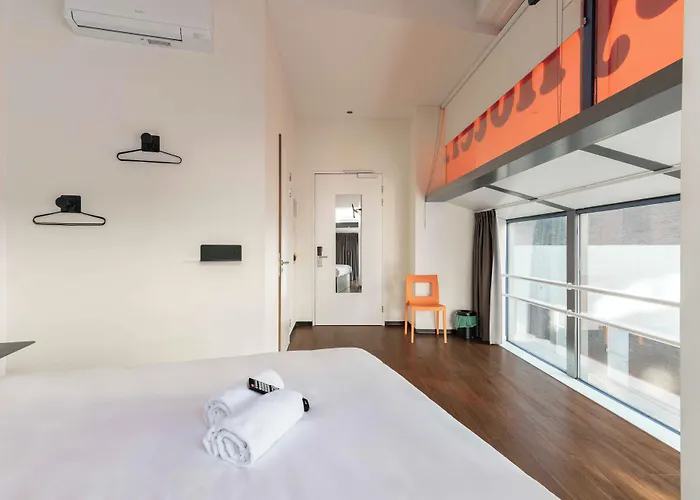 Easyhotel Rotterdam City Centre