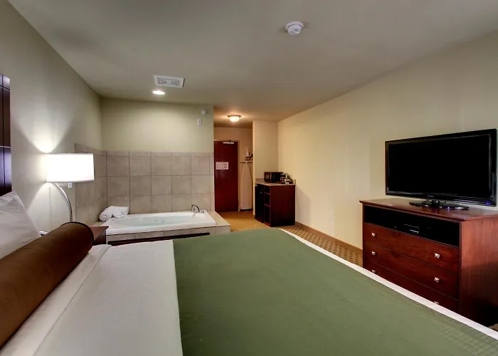 Cobblestone Inn & Suites - Bottineau