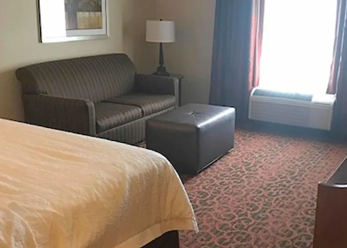 Hampton Inn Waynesburg