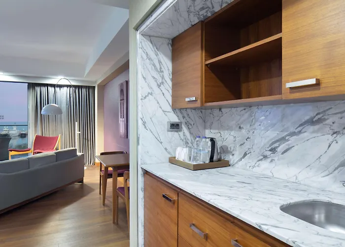 Doubletree By Hilton Kusadasi