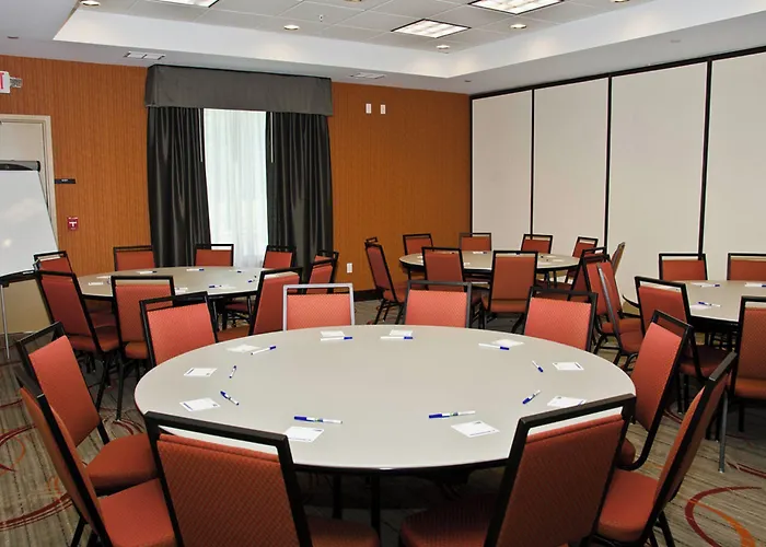 Holiday Inn Express & Suites Columbus - Easton Area By Ihg