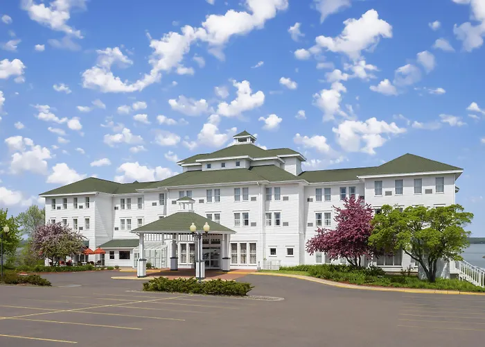 Hotel Chequamegon, BW Signature Collection