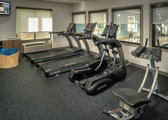 Holiday Inn Express & Suites Cross Lanes By Ihg