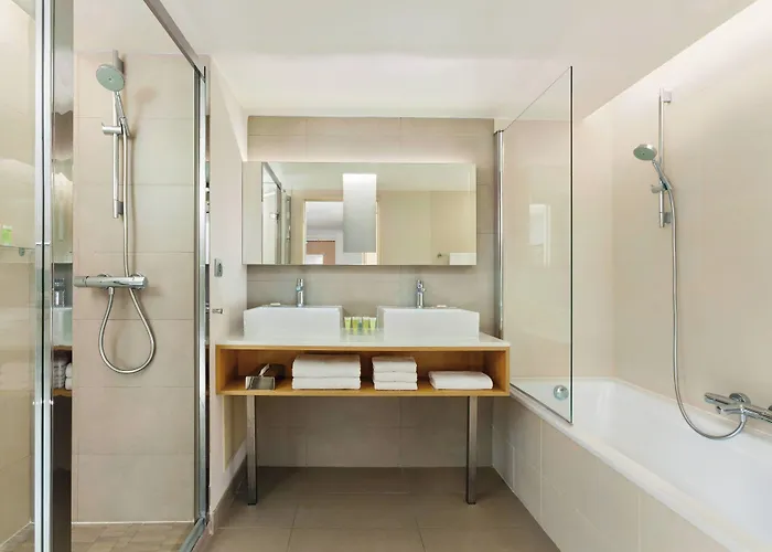 Courtyard By Marriott Montpellier