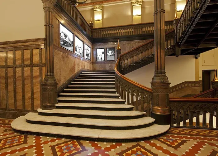 Hilton Garden Inn Milwaukee Downtown