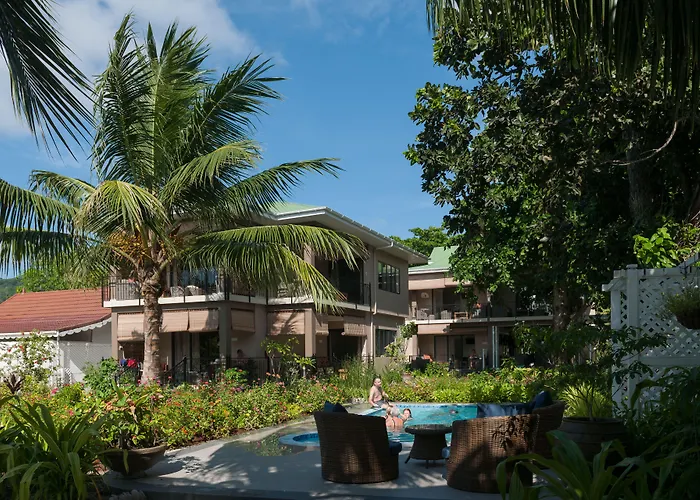 Le Repaire - Boutique Hotel & Restaurant