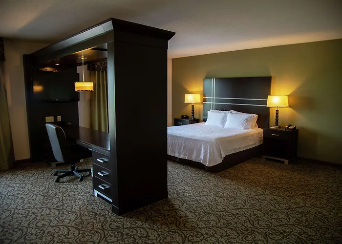 Hampton Inn & Suites Sharon