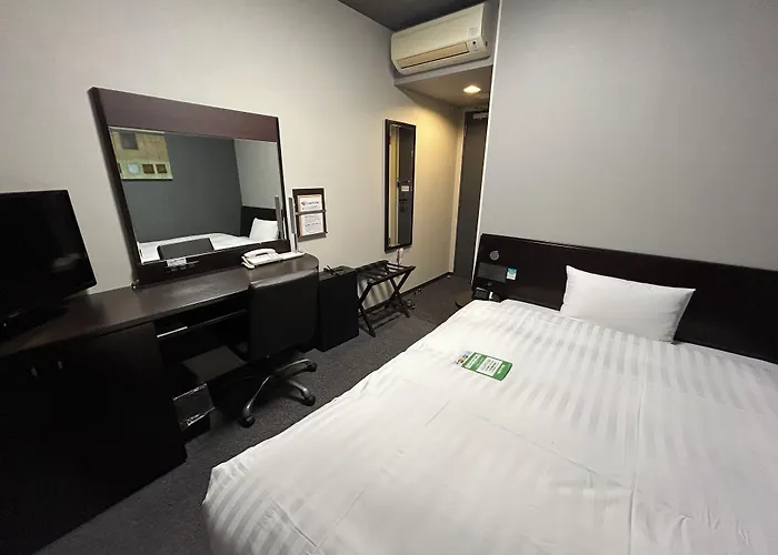 Hotel Route-Inn Hisai Inter