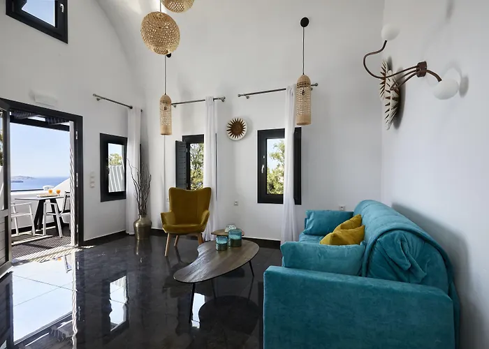 Oia Suites