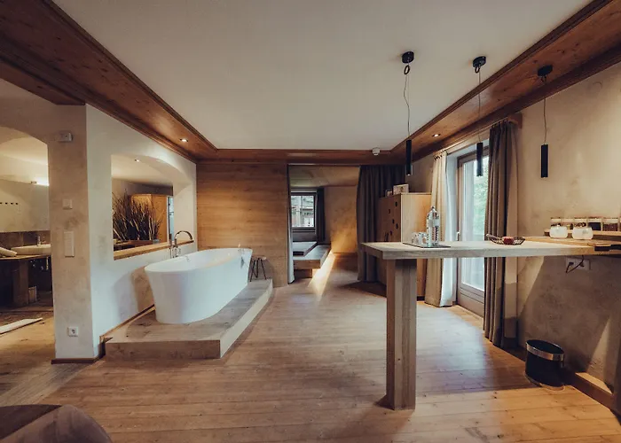 Holzhotel Forsthofalm
