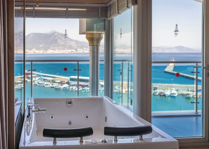 Numa Port Hotel (Adults Only)