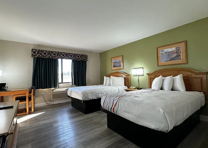 Regency Inn And Suites