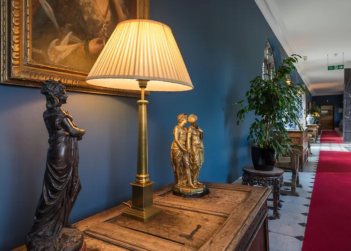 Rushton Hall Hotel And Spa