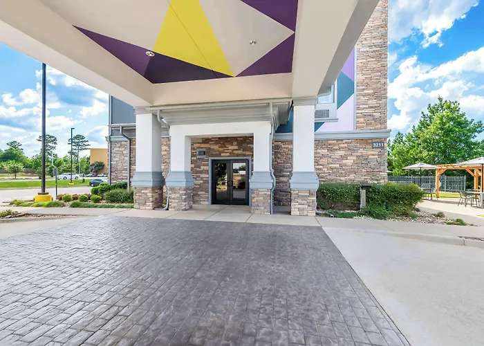 Spark By Hilton Longview