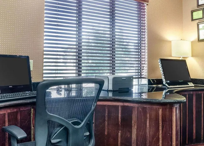 Comfort Suites Topeka Northwest