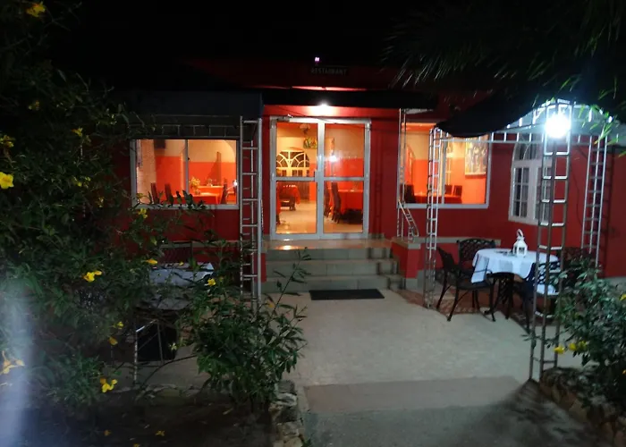 Seaview Gardens Hotel