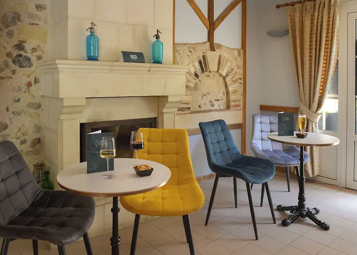 Auberge Le Colombien - Hotel Et Restaurant