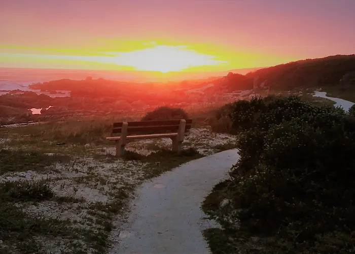 Mosselberg on Grotto Beach