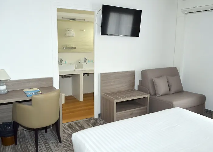 Le Galion Hotel Et Restaurant Canet Plage - Logis