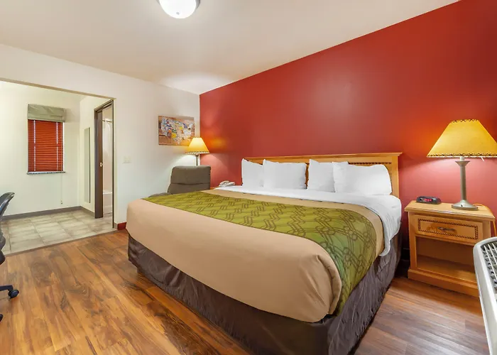 Harmony Inn & Suites