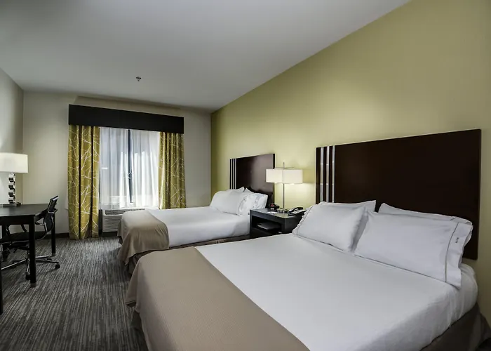 Holiday Inn Express Conway By Ihg