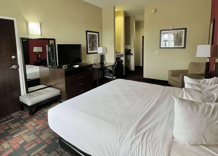 Wingate By Wyndham Lake Charles Casino Area
