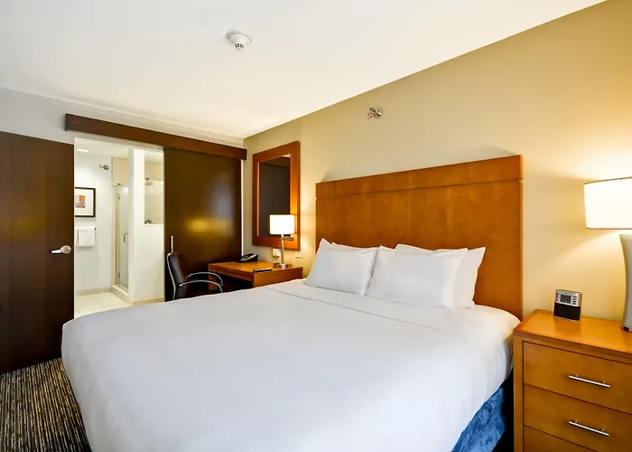 Hyatt House Naperville/Warrenville